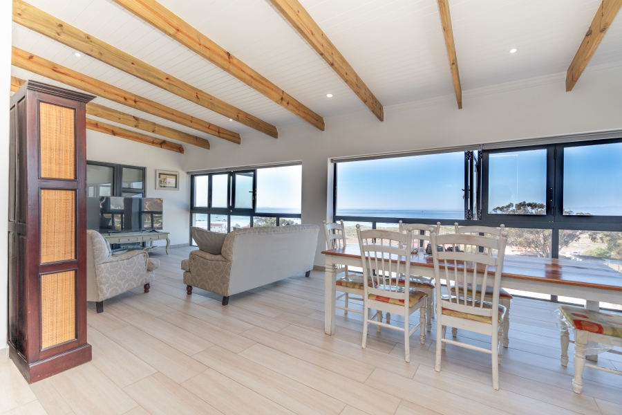 4 Bedroom Property for Sale in Britannica Heights Western Cape